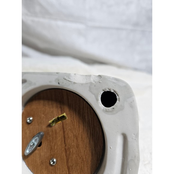 Vintage Ceramic Holy Family Nativity Scene Wind Up Music Box‎ 5.5" x 5.5" x 4" - Picture 6 of 7